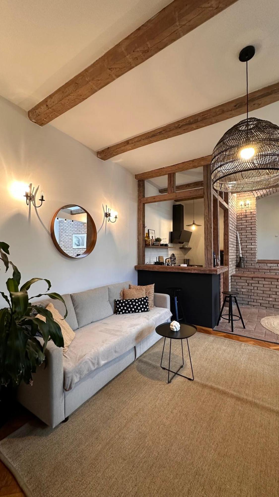 Marvellous Cozy In Old Center Town Villa *